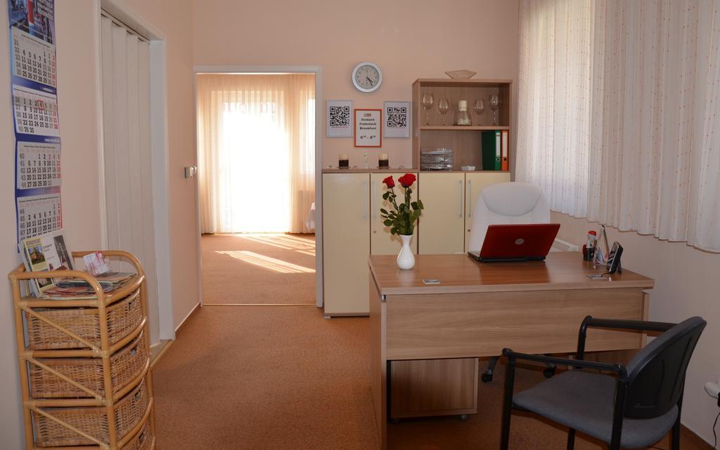 Penzion Duo Mladá Boleslav Zewnętrze zdjęcie